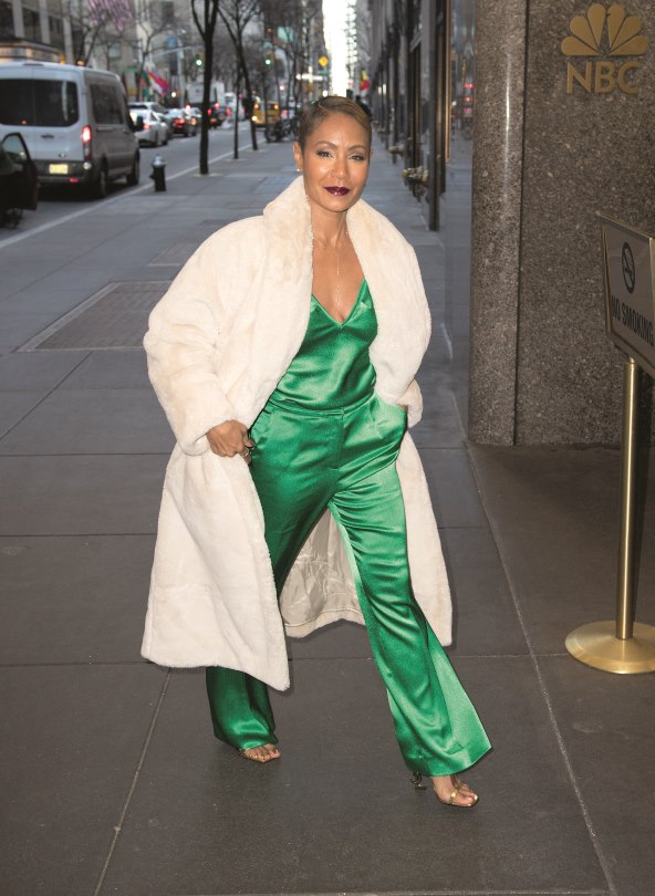 Koje su dame uz Hanu u zagrljaju bundi?