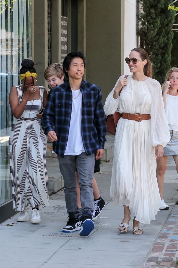 Angelina Jolie spremna za još jedno dijete