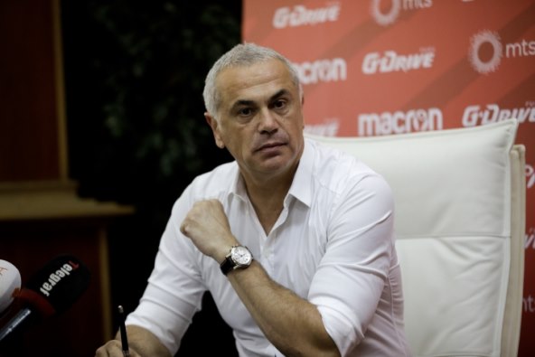 STIŽE BEBA Bivši nogometaš postat će djed