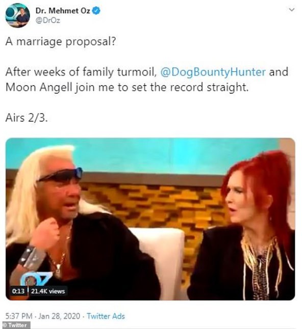 Nekoliko mjeseci nakon smrti supruge, zaprosio sinovu bivšu djevojku