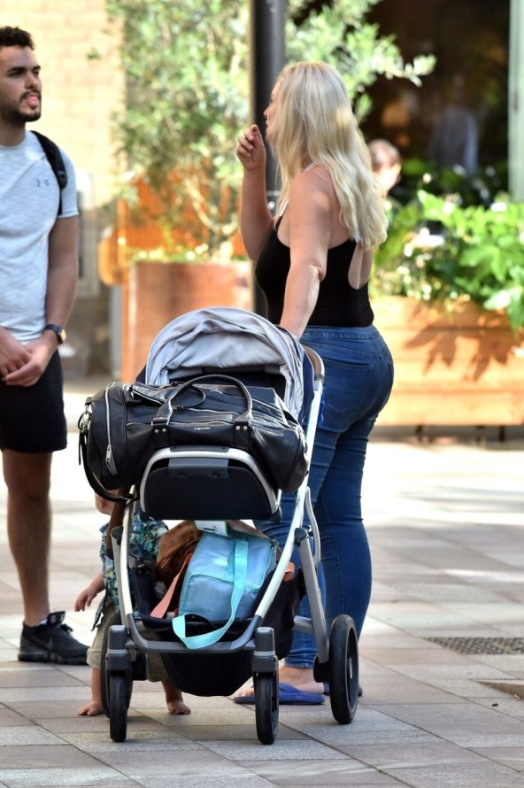 Bez srama pokazala tretman podizanja stražnjice