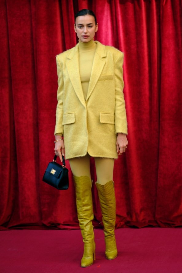 Irina Shayk zasjala u kombinaciji koju mogu nositi samo rijetki