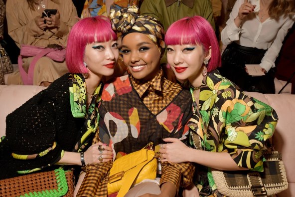 NIŠTA IH NE MOŽE SPRIJEČITI Kako se nose s koronavirusom na Tjednu mode