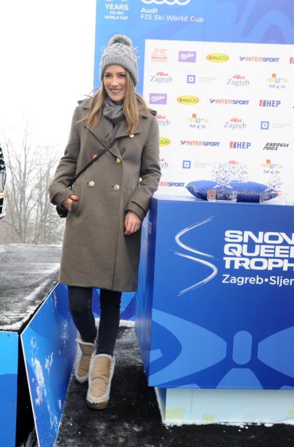 TRENDI I NA SNIJEGU Pogledajte u čemu su na Sljeme stigle Janica Kostelić i Ana Strizić