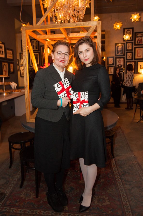 Poznati na promociji knjige Srđana Sandića 