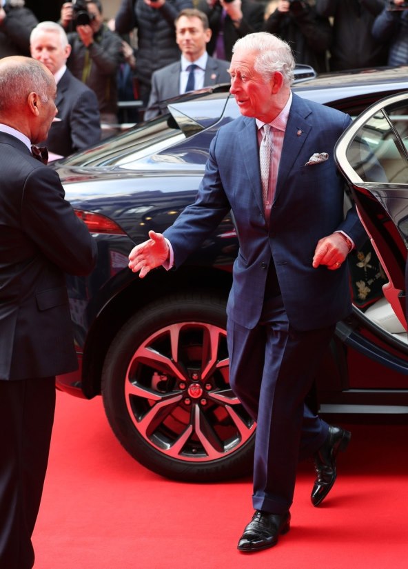 Princ Charles napustio samoizolaciju