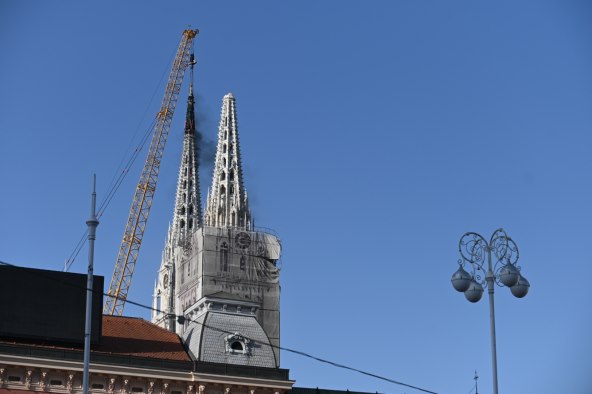 Ovako je izgledalo u trenucima rušenja tornja zagrebačke katedrale