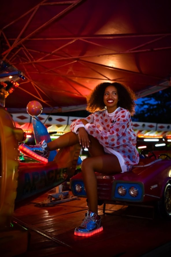 Hit tenisice: pune se na laptop, svijetle u 7 boja… i nisu samo za djecu!