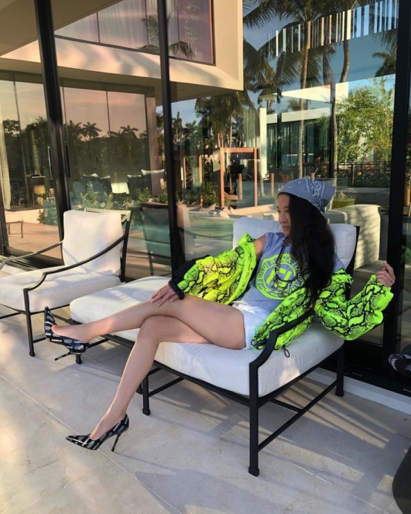 Možete li vjerovati da ima sedamdeset godina? Mi ne