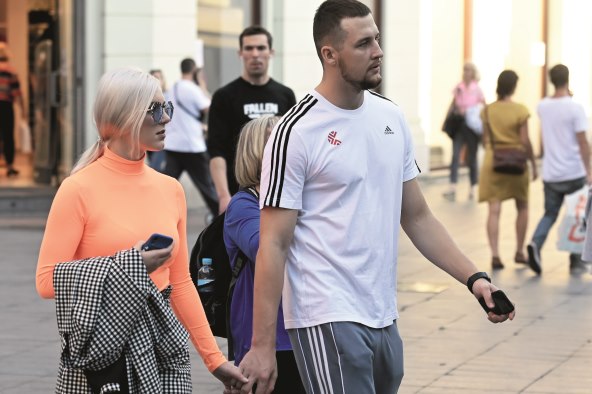 Zsa Zsa pokazala dečka čiji brat blizanac ljubi drugu pjevačicu