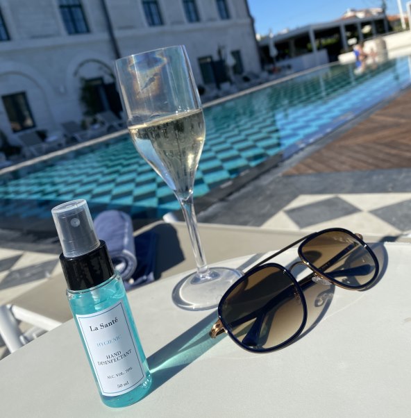 Zdravlje omotano u elegantno izdanje – La Sante