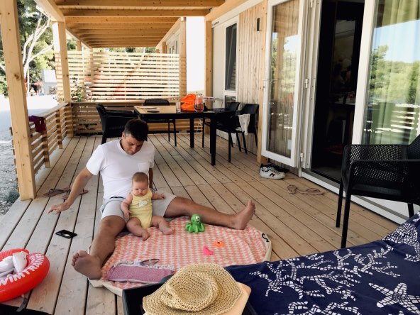 Kako je izgledalo prvo ljetovanje s petomjesečnom bebom