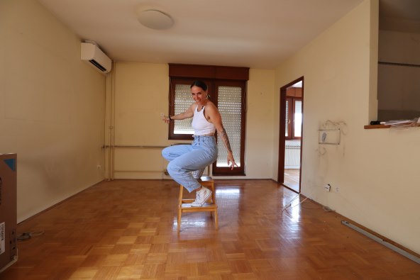 Internetmater preuređuje stan - U videu pogledajte što sve planira srušiti!