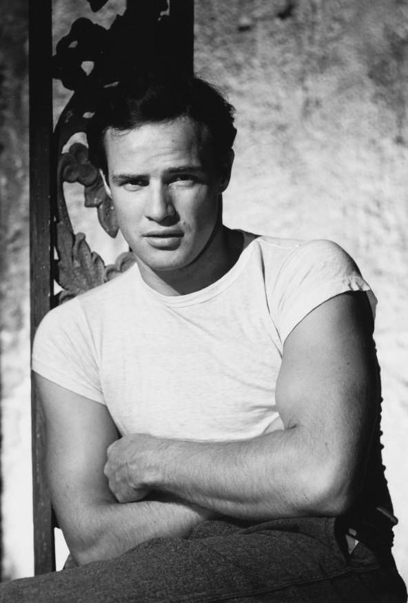 Kratka povijest bijelog T-shirta: od donjeg rublja do seksi uniseks klasika