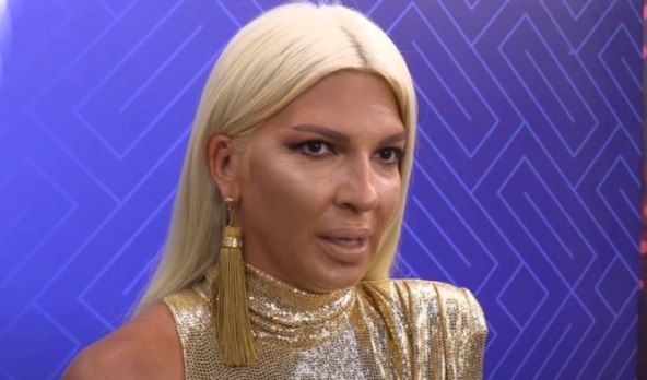 ZABORAVILA NA PHOTOSHOP? Jelena Karleuša pokazala celulit