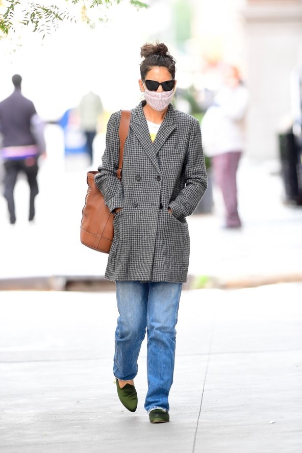 Zašto Katie Holmes više ne nosi skupocjeni 'teddy' kaput?