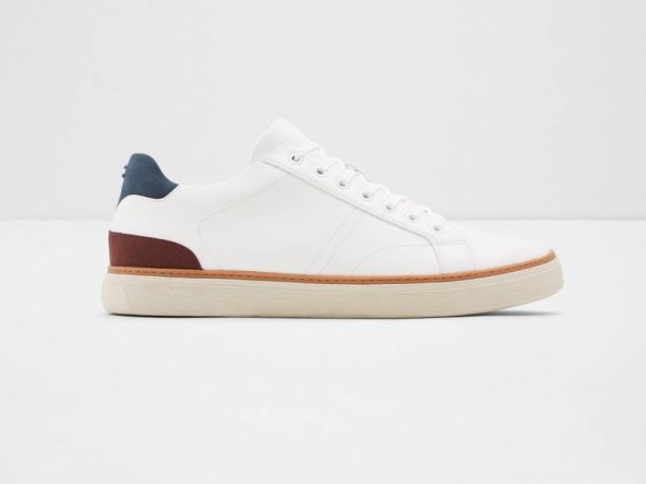 NAPOKON Znamo gdje možete pronaći obuću kakvu obožavaju  Brad Pitt i J.Lo