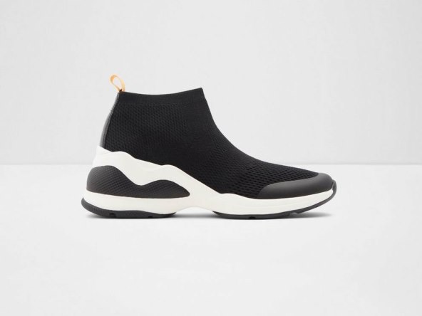 NAPOKON Znamo gdje možete pronaći obuću kakvu obožavaju  Brad Pitt i J.Lo