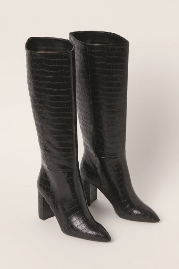 Dramatični crni komadi formula su za besprijekoran stil