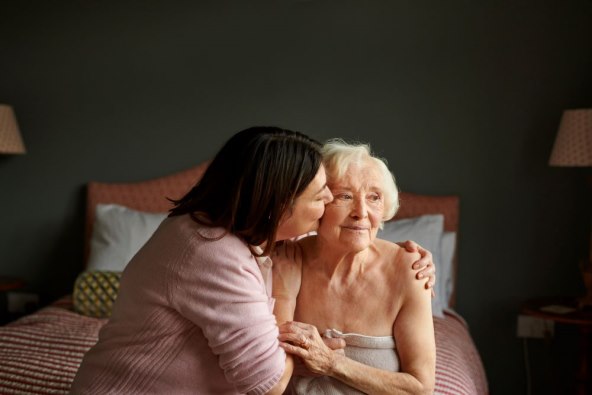 TENA Pants upijajuće gaćice za oslabjeli mjehur