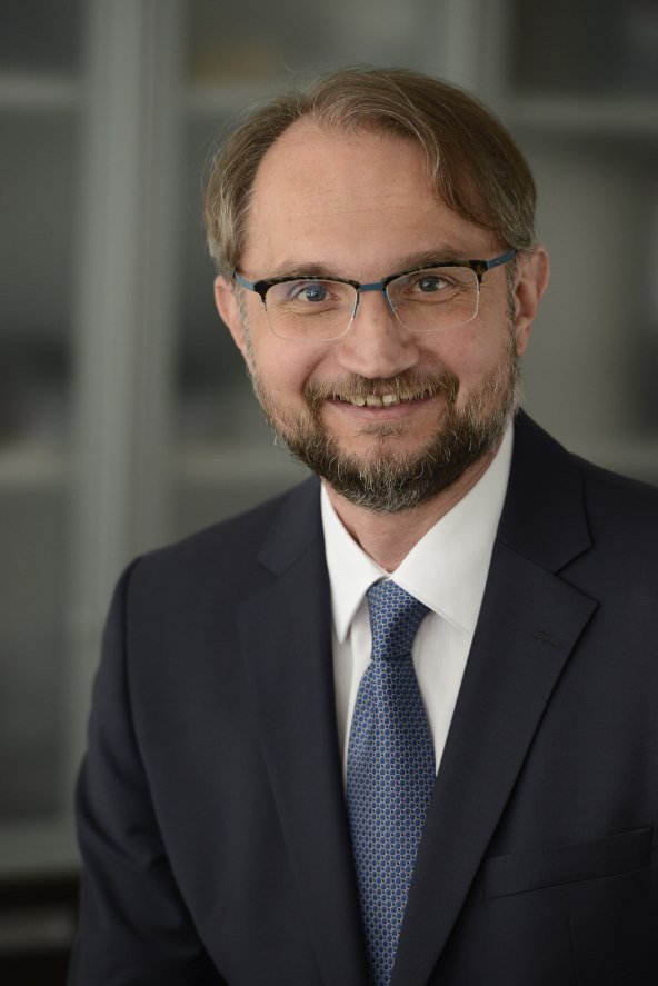 dr. Vladimir Mozetič