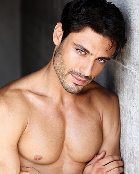 U kategoriji NAJNJEGOVANIJI FRAJER po izboru čitateljica, nagradu dobiva: Pedro Soltz