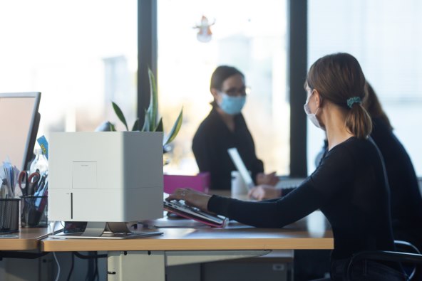 Svi pričaju o ovlaživaču zraka. Nabavile smo najbolji i testirale ga