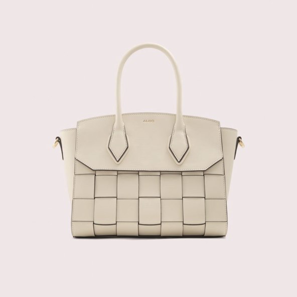 Odjevni komadi u kojima ćete izgledati poput pomagača Djeda Božićnjaka