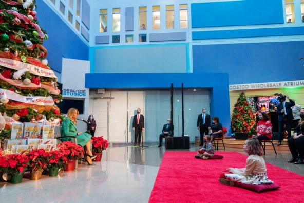 Svi kritiziraju Melaniju zbog onog što je napravila pred bolesnom djecom