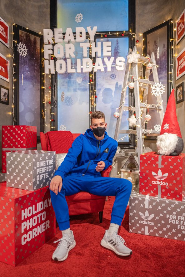 Pronašli smo hrpu super božićnih poklona u adidasu
