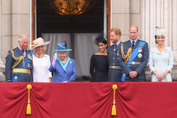 Kraljica Elizabeta proživjela tjedan iz 'pakla'