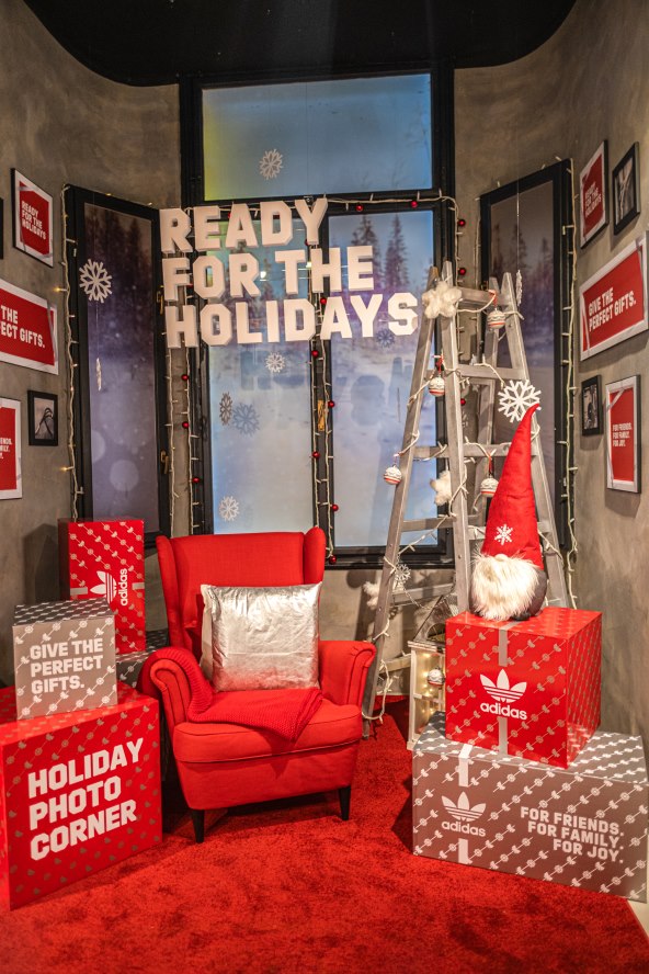 adidas Holiday kutak u Ilici