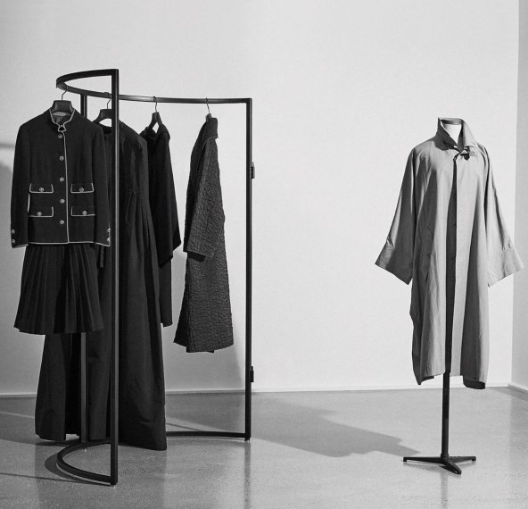 Sestre Olsen prodaju svoju supercool odjeću od Chanela do Comme des Garcons