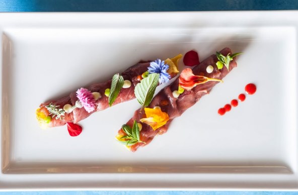 Novi članovi JRE obitelji su konoba Zijavica i restoran Navis