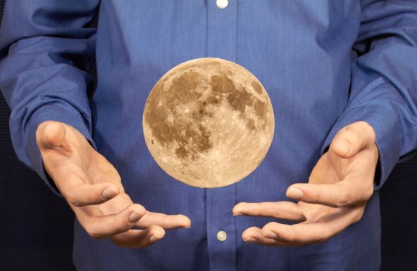 Pun mjesec u Lavu: Samo nas ljubav može iscijeliti