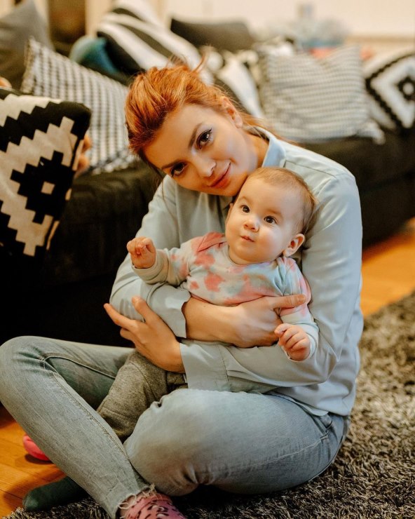 Ella Dvornik o rastavi sa Charlesom