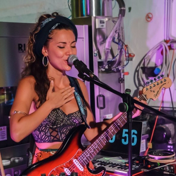 Ona je autorica Smirilice, melodije koja nas umiruje nakon potresa!