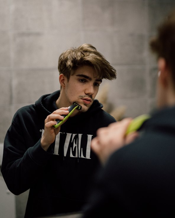 Brkovi su pali u zaborav: Što to po novom spaja tri različita frajera?