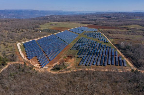 Ovo je jadranska obala 2100. Ako se ne opametimo i iskoristimo Sunce...