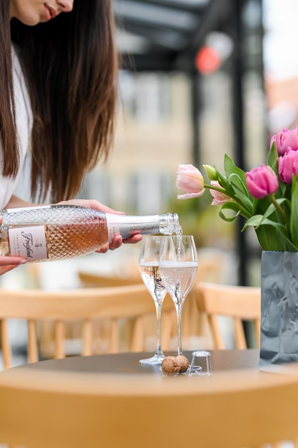 Uživajte u slatkoj dokolici uz prosecco