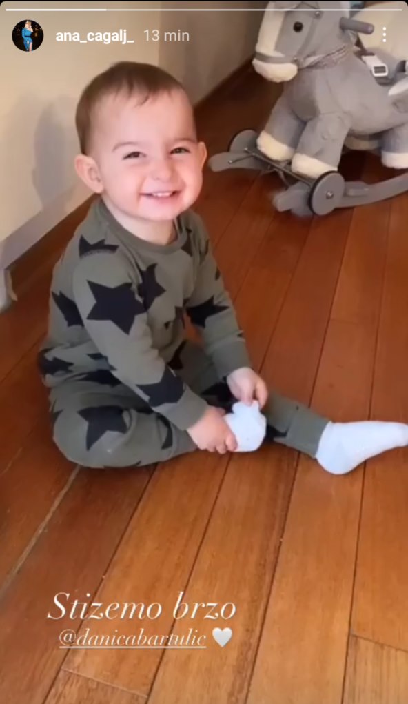 VESELJAK KAO TATA Joletova supruga raznježila snimkom sinčića