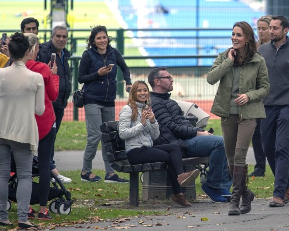 Kate jedne čizme nosi već 17 godina, a obožava i tenisice od 200 kuna