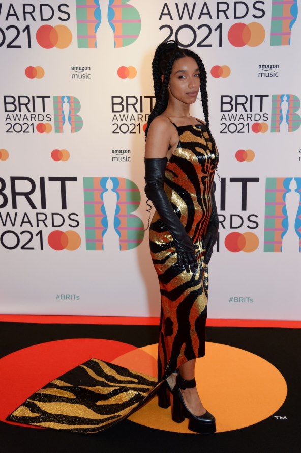 BRIT AWARDS 2021. Jesu li ovo najgore svečane odjevne kombinacije?
