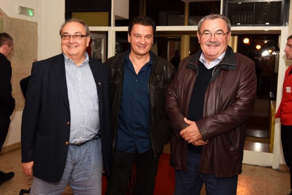 Premijerom predstave 'U agoniji' otvorena je Scena Ribnjak