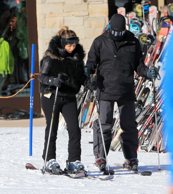 Kim Kardashian ni na skijanju ne odustaje od krzna