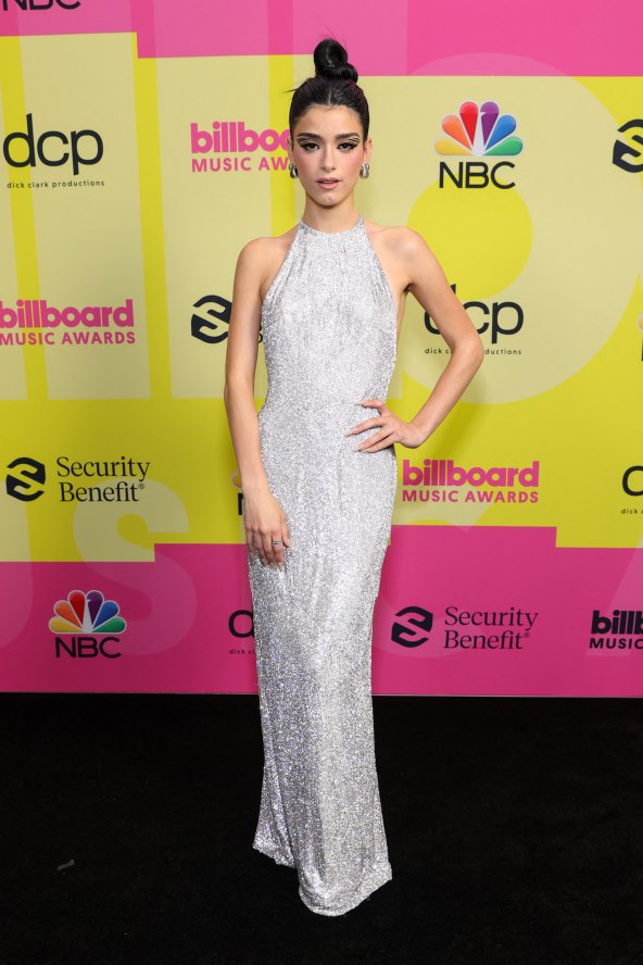 Alicia Keys oduševila kreacijom, Megan Fox pokazala divlju stranu 