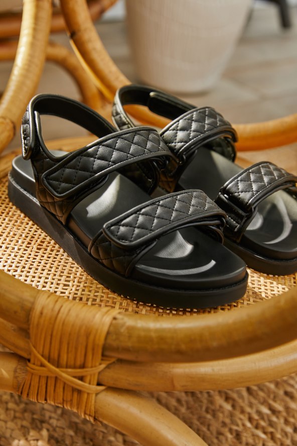 PRIPREMITE NOVČANIKE Znamo kakva će se to trendy obuća nositi ovoga ljeta