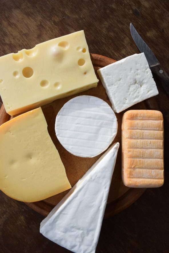 Kako siru produžiti vijek trajanja? Isprobali smo provjerenu metodu!