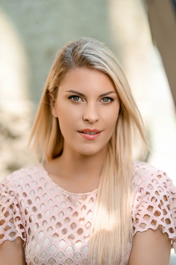 'Dosta je drame i teških tema, treba se smijati'