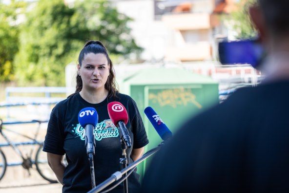 Ivana Leskur, Čisteći medvjedići